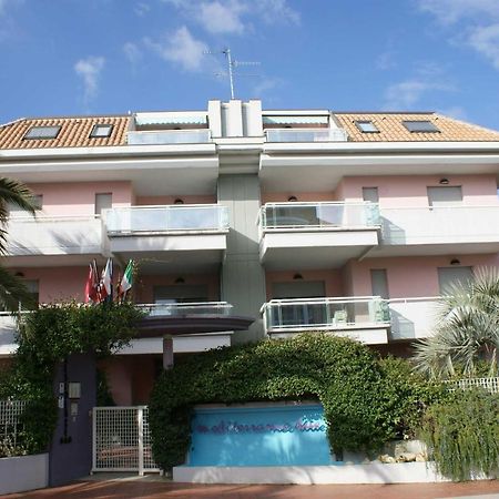 Appartamento Mediterraneo San Benedetto del Tronto Exterior photo