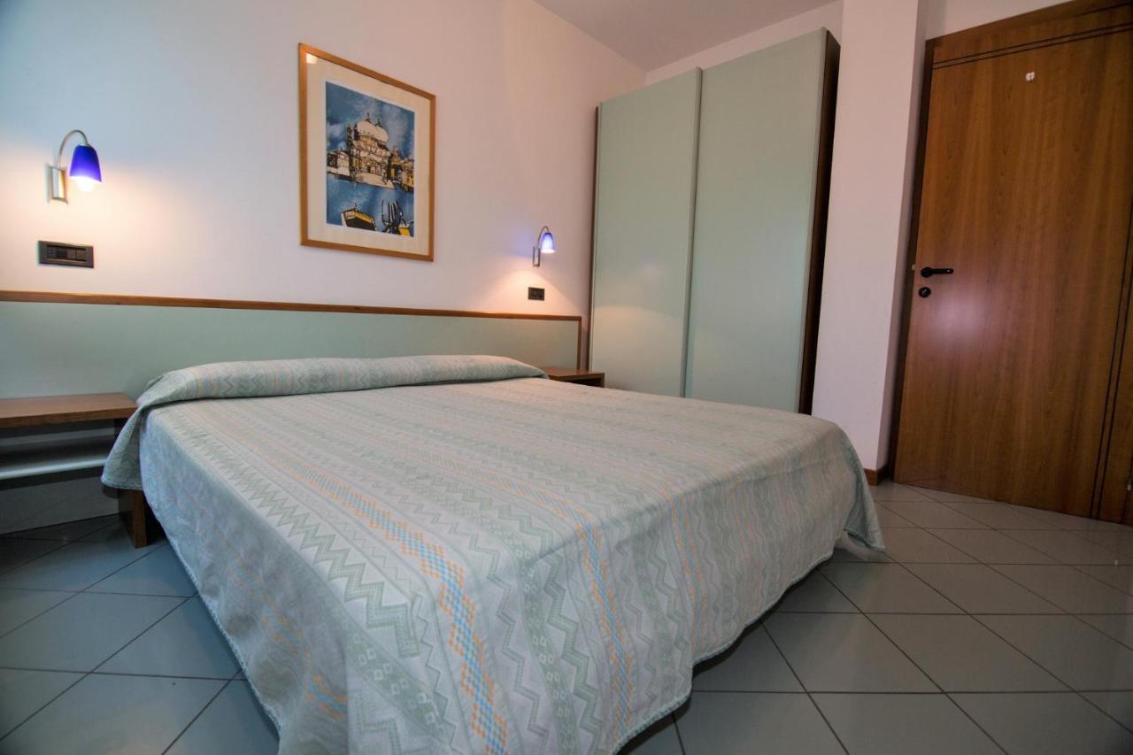 Appartamento Mediterraneo San Benedetto del Tronto Exterior photo